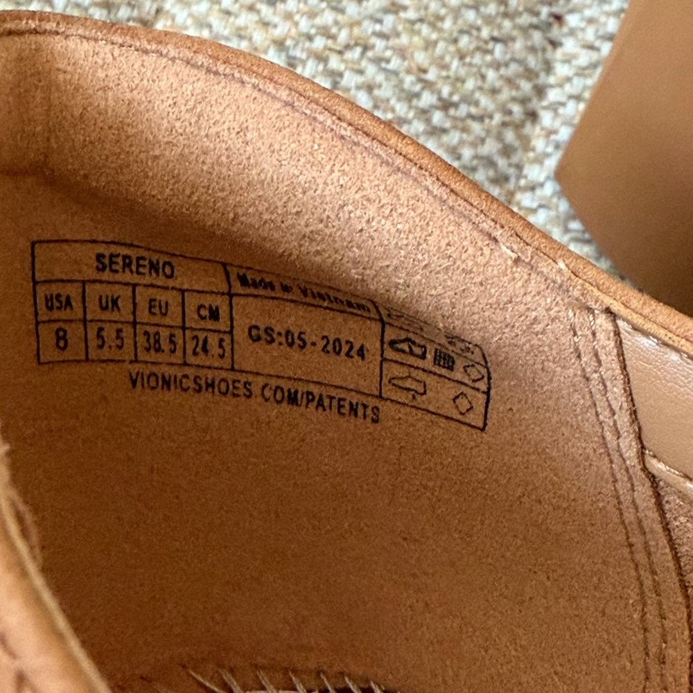 VIONIC "Sereno" Wedge Pumps in Camel, sz 8 - Picture 7 of 9